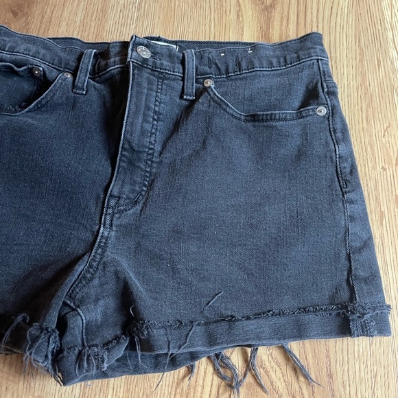 Madewell Classic Black Denim Women's Shorts - Picture 4 of 7